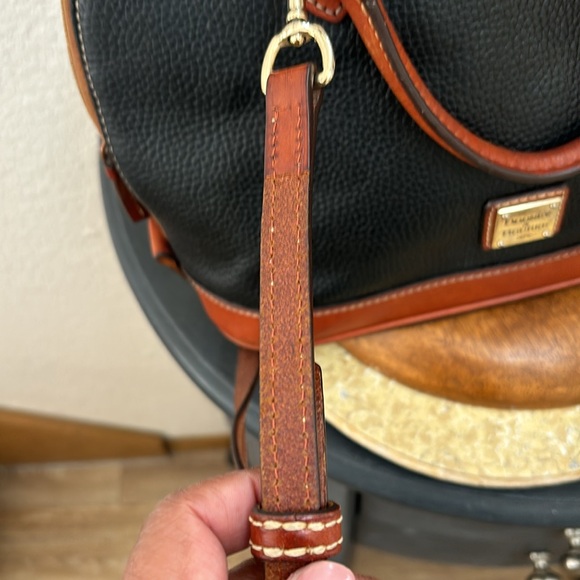 Dooney and Bourke - Picture 12 of 12
